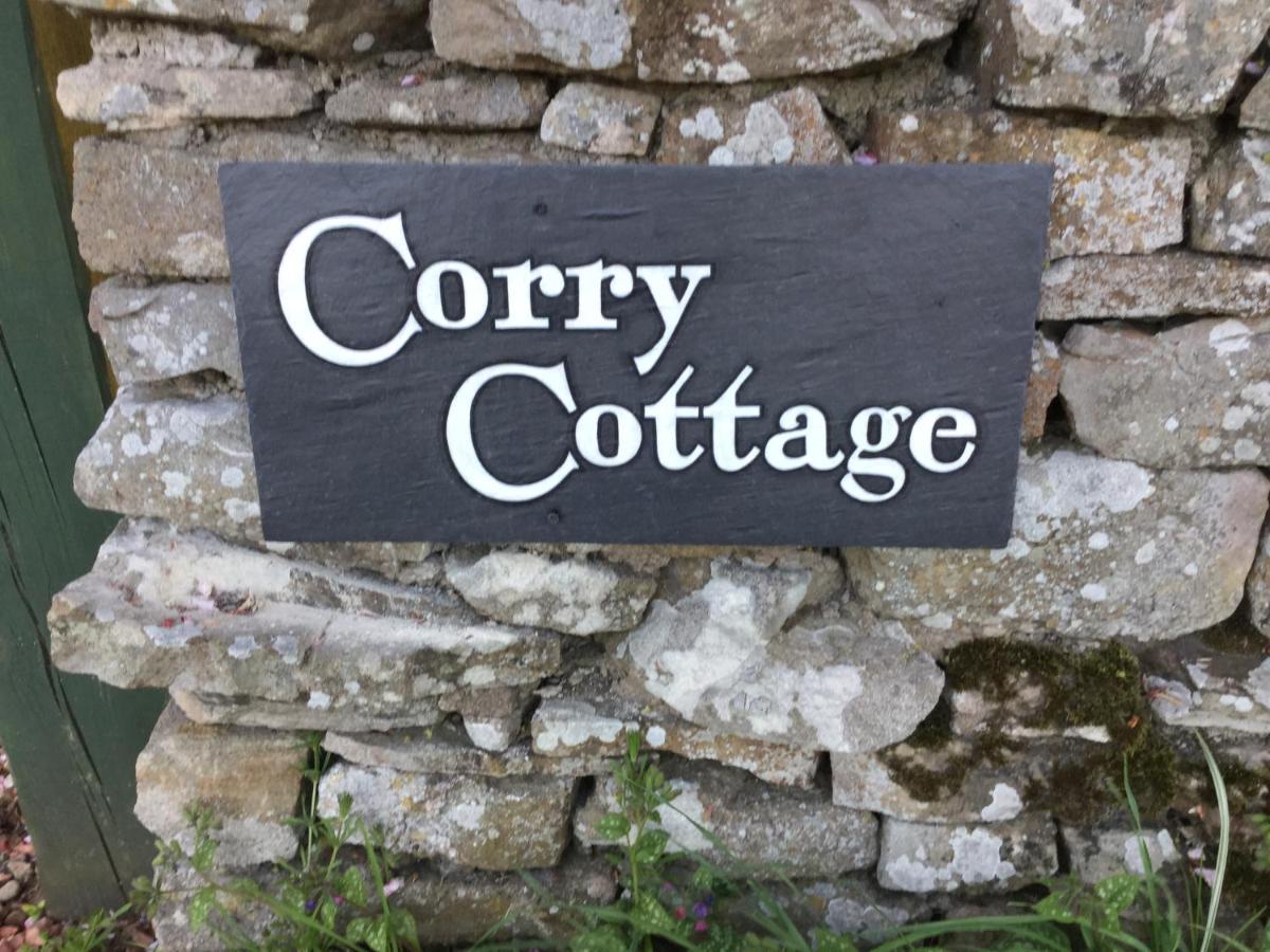 The Snug @ Corry Cottage Халтвисл Экстерьер фото